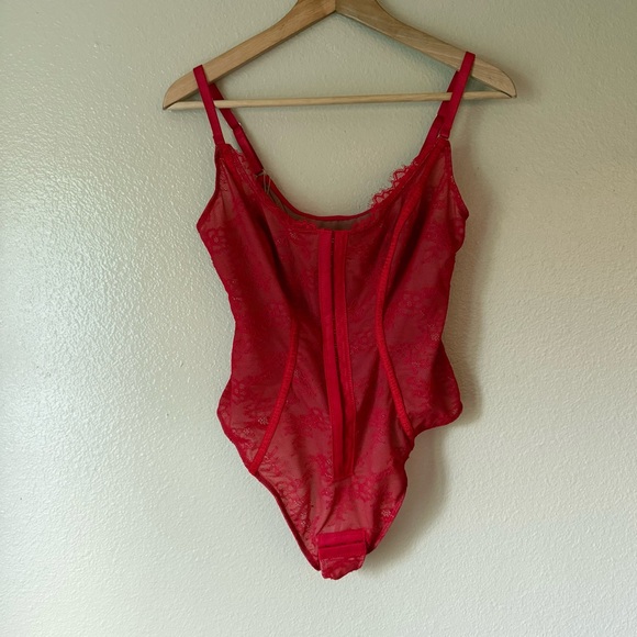 SHAPELLX Red Lace Bodysuit - Picture 2 of 7